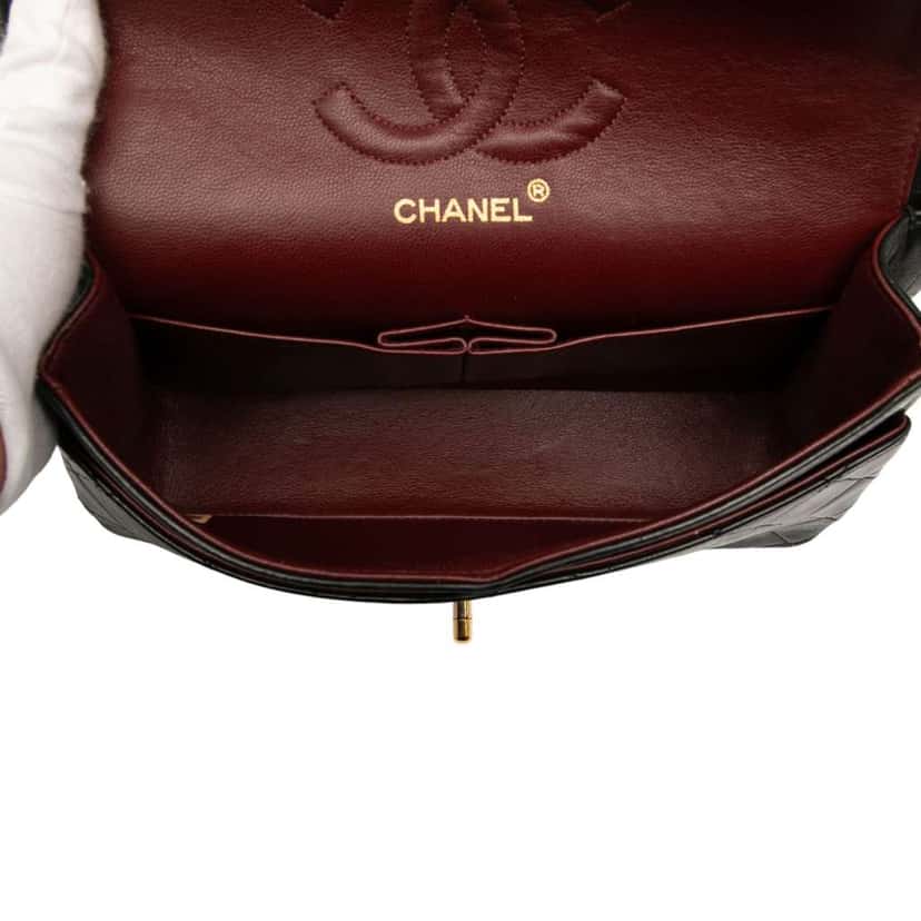 Chanel Medium Classic Lambskin Double Flap Black Leather Good condition - Model View