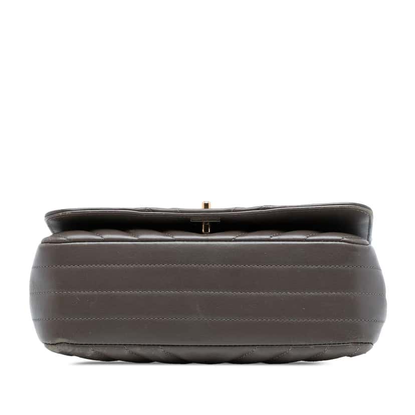 Chanel Small Chevron Lambskin Statement Flap Brown Leather Good condition - Inside View