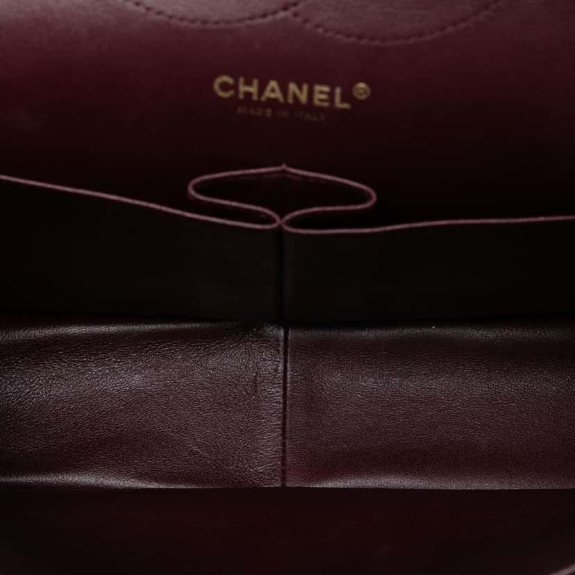 Chanel Jumbo Classic Caviar Double Flap Black Leather Good condition - Model View