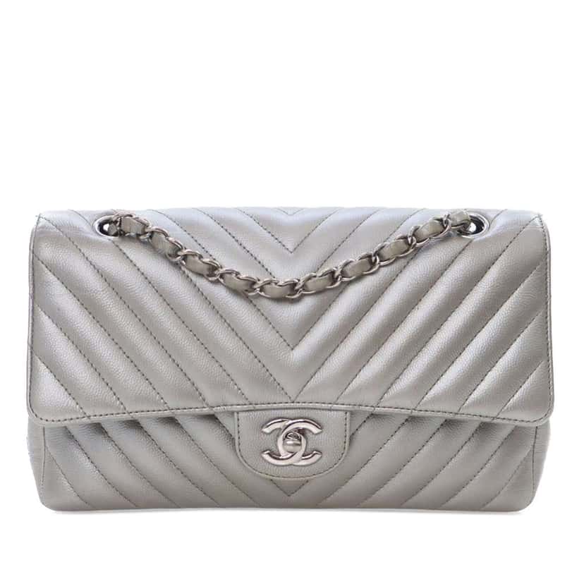 Chanel Medium Classic Chevron Caviar Double Flap Silver Leather Good condition - Front View