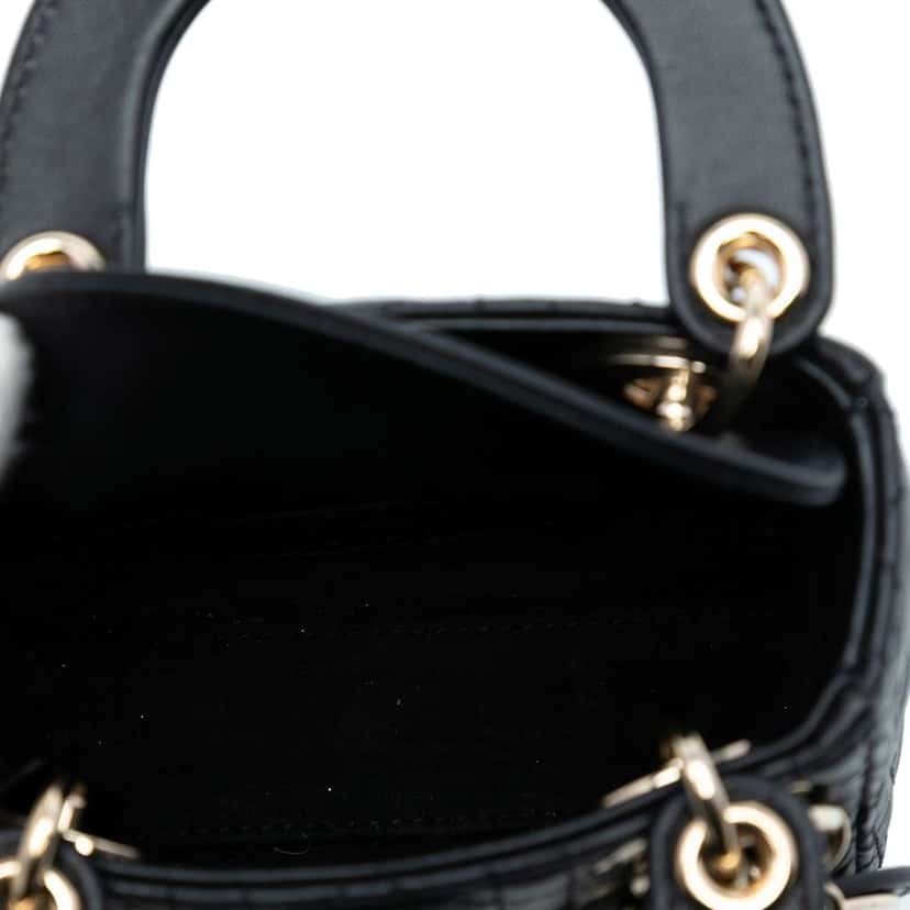 Dior Micro Lambskin Cannage Lady Dior Black Leather Good condition - Model View