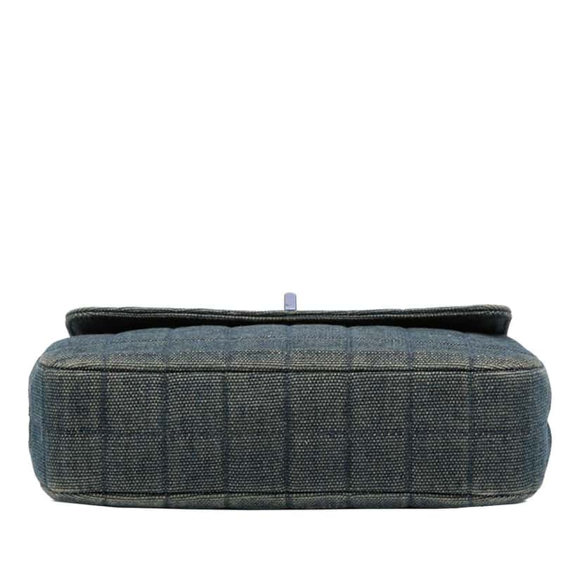 Chanel Reissue 2.55 Chocolate Bar Denim Top Handle Flap Blue Denim Good condition - Inside View