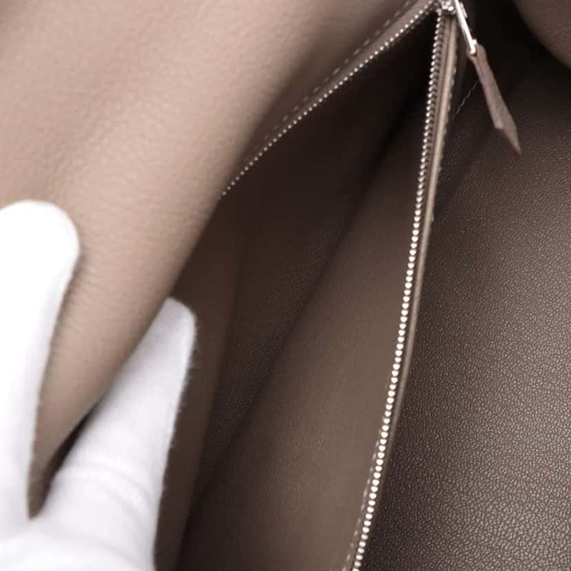 Hermès Togo Kelly II Retourne 28 Brown Leather Very good condition - Model View