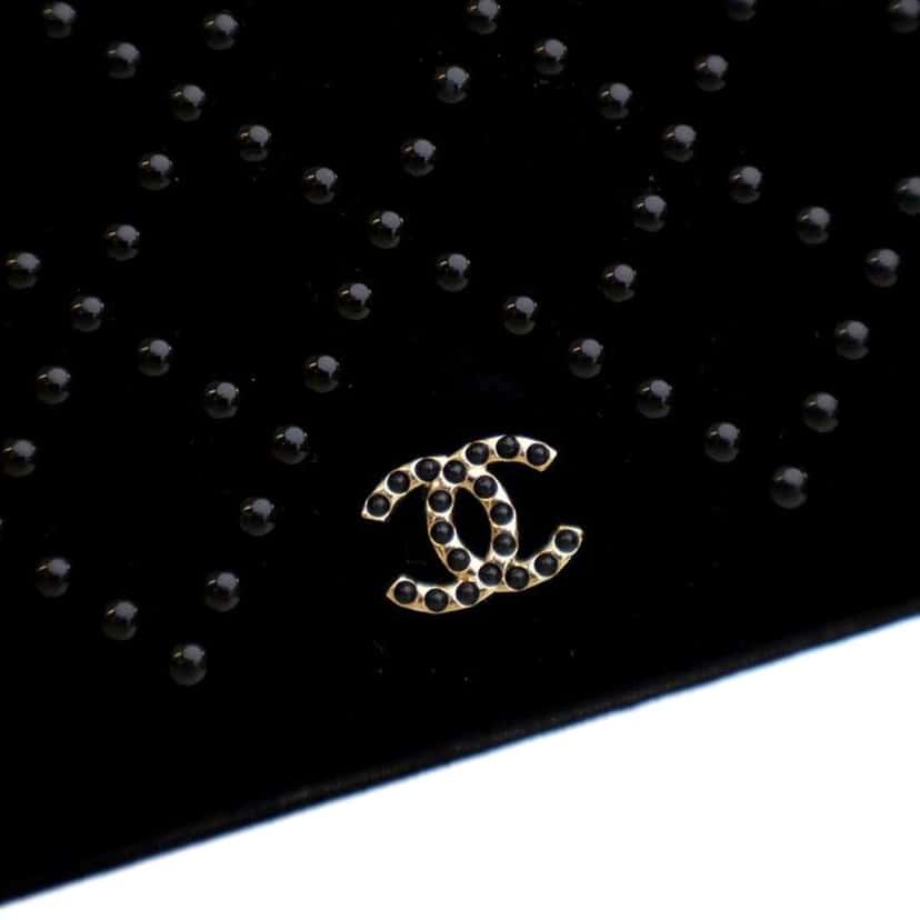 Chanel CC Velvet Studded Wallet On Chain Black Velvet Good condition - Model View