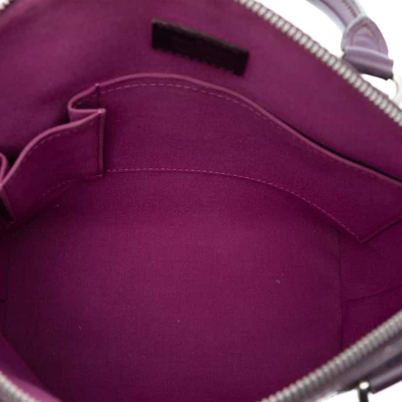 Louis Vuitton Epi Lockit Vertical Purple Leather Good condition - Model View