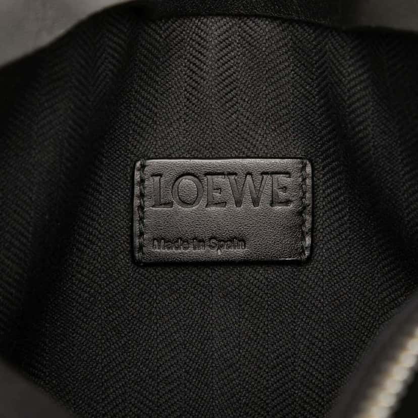 Loewe Leather Logo T Pouch Black Leather Good condition - Box View