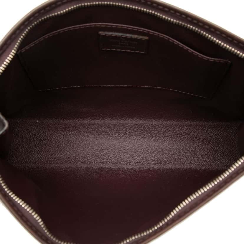 Louis Vuitton Epi Toiletry Pouch 26 Brown Leather Good condition - Model View