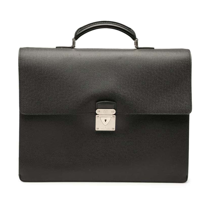 Louis Vuitton Taiga Robusto 1 Black Leather Good condition - Front View