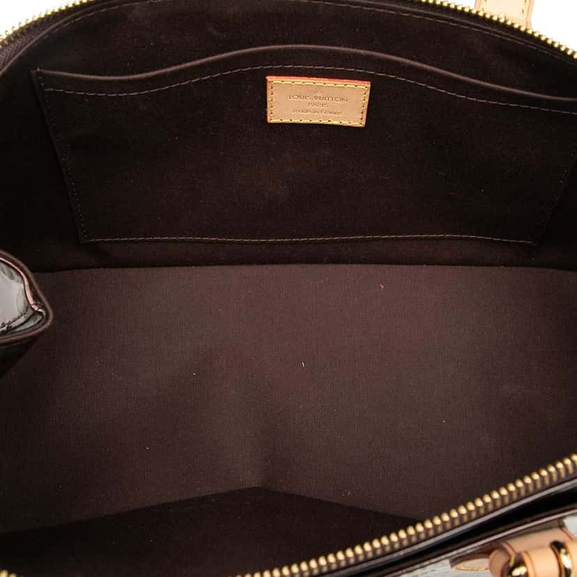 Louis Vuitton Monogram Vernis Rosewood Avenue Purple Leather Good condition - Model View