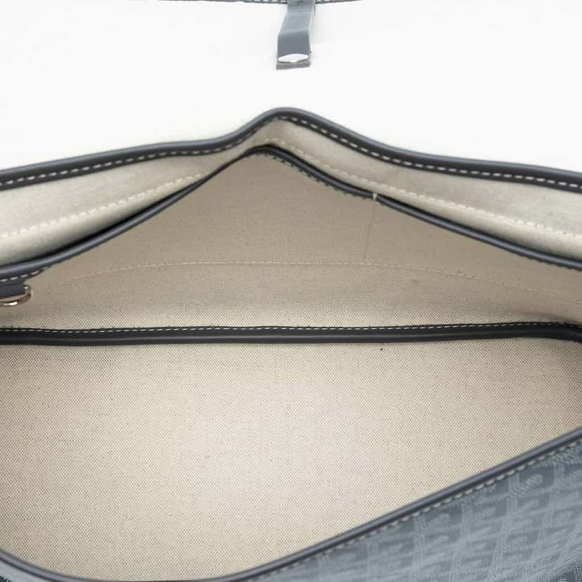 Goyard Goyardine Capetien MM Messenger Bag Grey Canvas Good condition - Model View