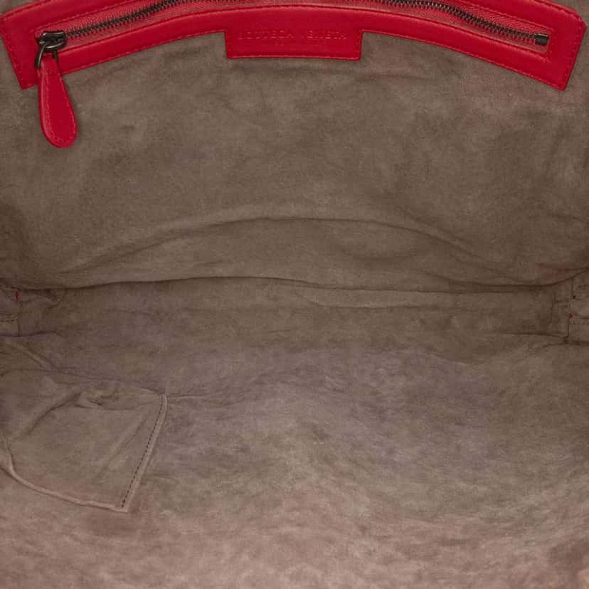 Bottega Veneta Large Nappa Intrecciato Nodini Crossbody Red Leather Good condition - Model View