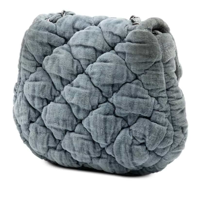 Chanel Paris Moscou Mini Velvet Bubble Quilt Flap Grey Velvet Very good condition - Back View
