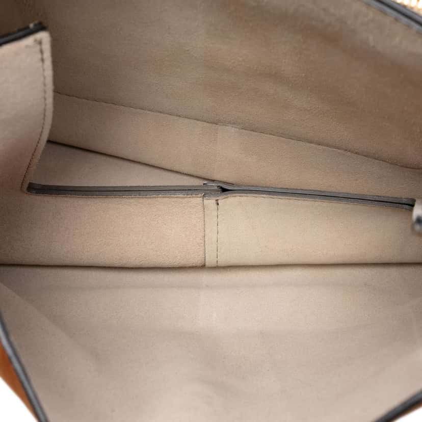 Chloé Medium Calfskin and Stitched Suede Faye Crossbody Black Leather Good condition - Model View