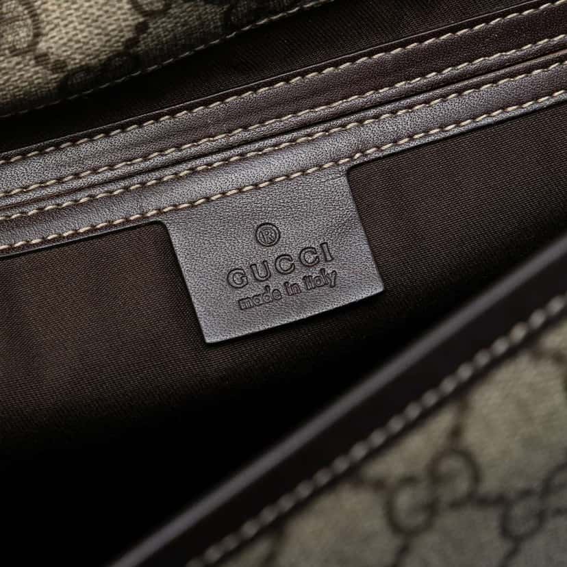 Gucci GG Supreme Messenger Bag Brown Canvas Good condition - Box View