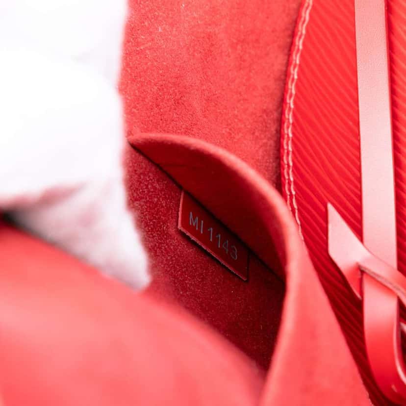 Louis Vuitton Epi Alma GM Red Leather Good condition - Box View