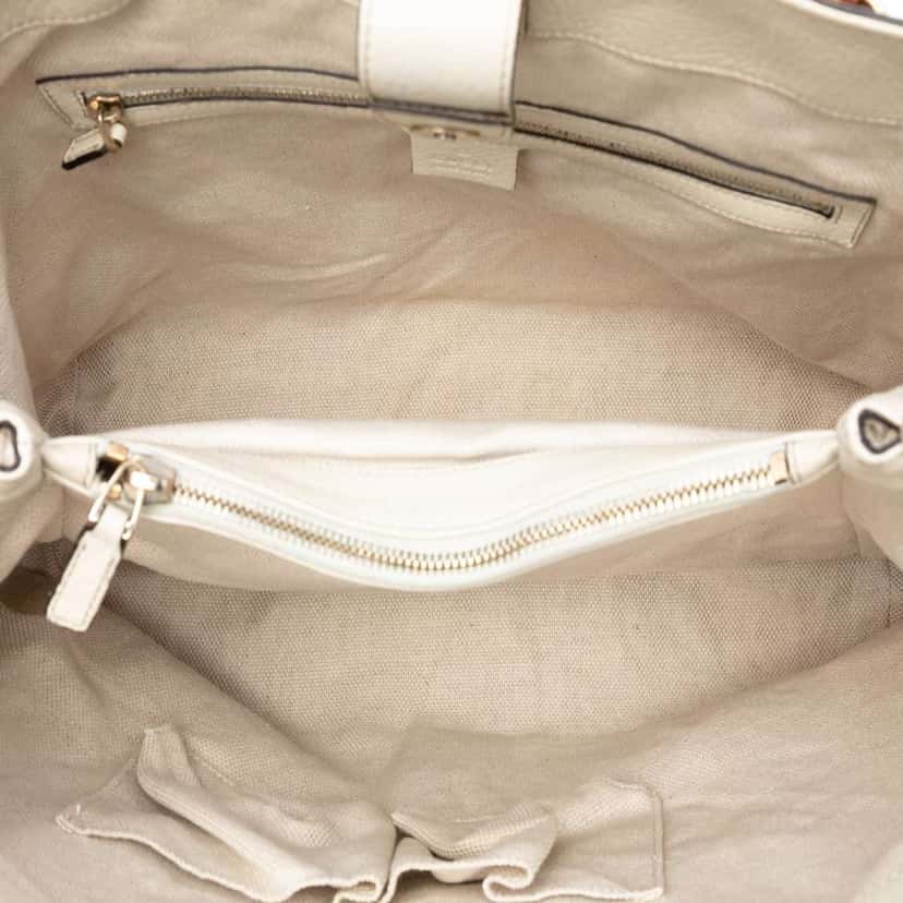 Gucci Medium GG Canvas Bamboo Diana Tote Brown Canvas Good condition - Model View