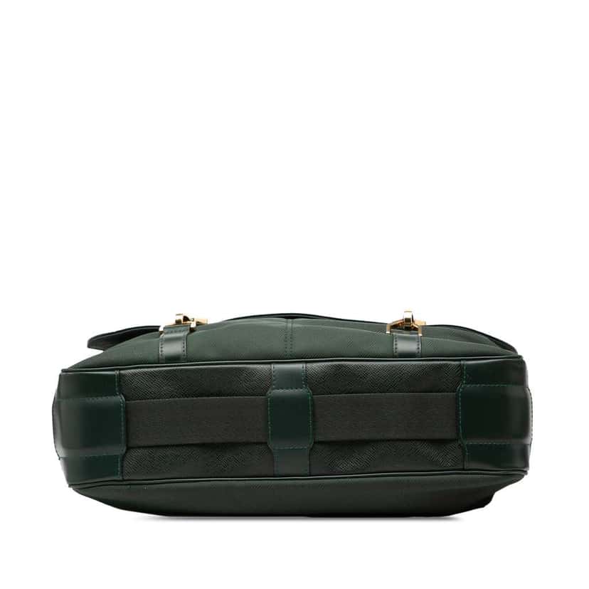 Louis Vuitton Taiga Dersou Green Leather Good condition - Inside View