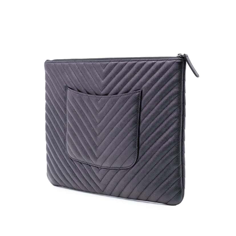 Chanel Large CC Chevron Iridescent Caviar O Case Clutch Purple Leather Very good condition - Back View