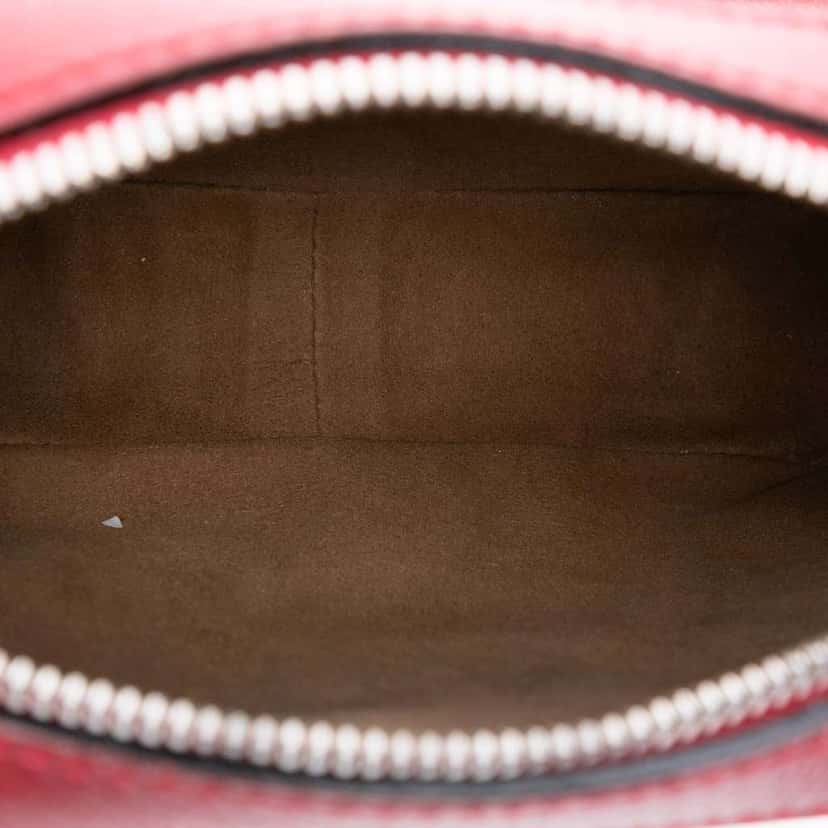 Gucci GG Supreme Tian Crossbody Brown Canvas Good condition - Model View