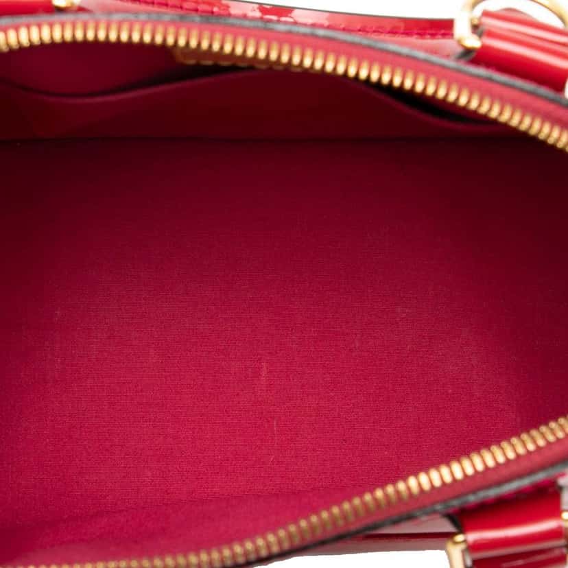 Louis Vuitton Monogram Vernis Alma BB Red Leather Good condition - Model View