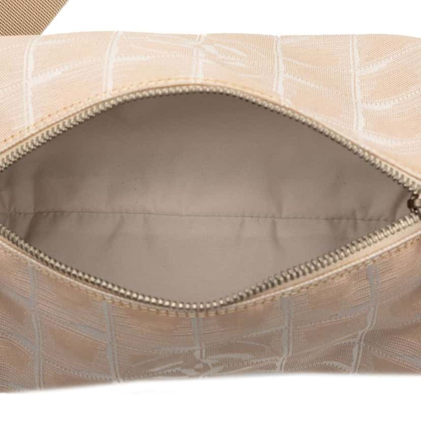 Chanel New Travel Line Nylon Barrel Shoulder Bag Brown Good condition - Model View