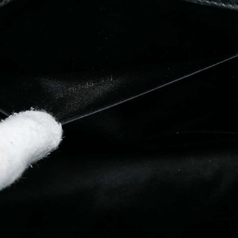 Saint Laurent Leather Chyc Ligne Clutch Black Leather Very good condition - Box View