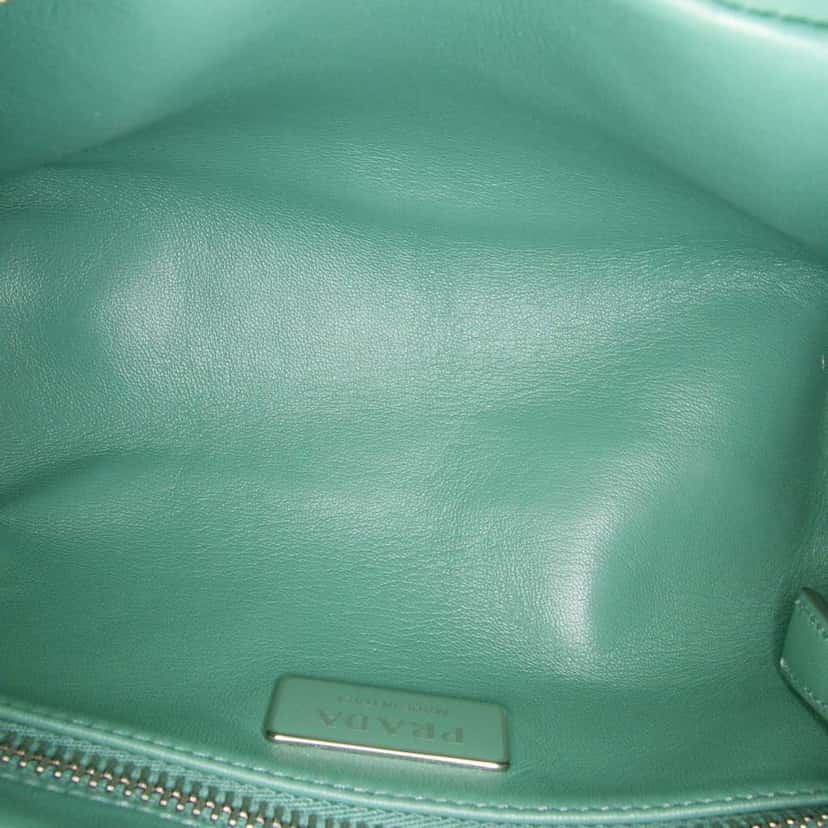 Prada Nappa Antique Multi Pocket Crossbody Green Leather Very good condition - Model View