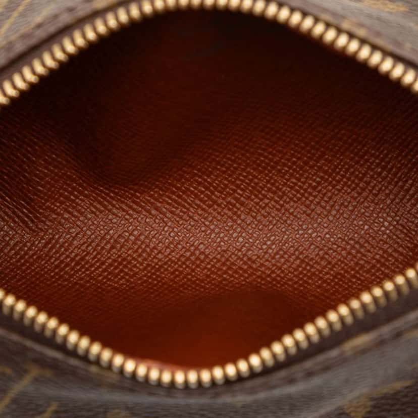Louis Vuitton Monogram Papillon Pochette Brown Very good condition - Model View