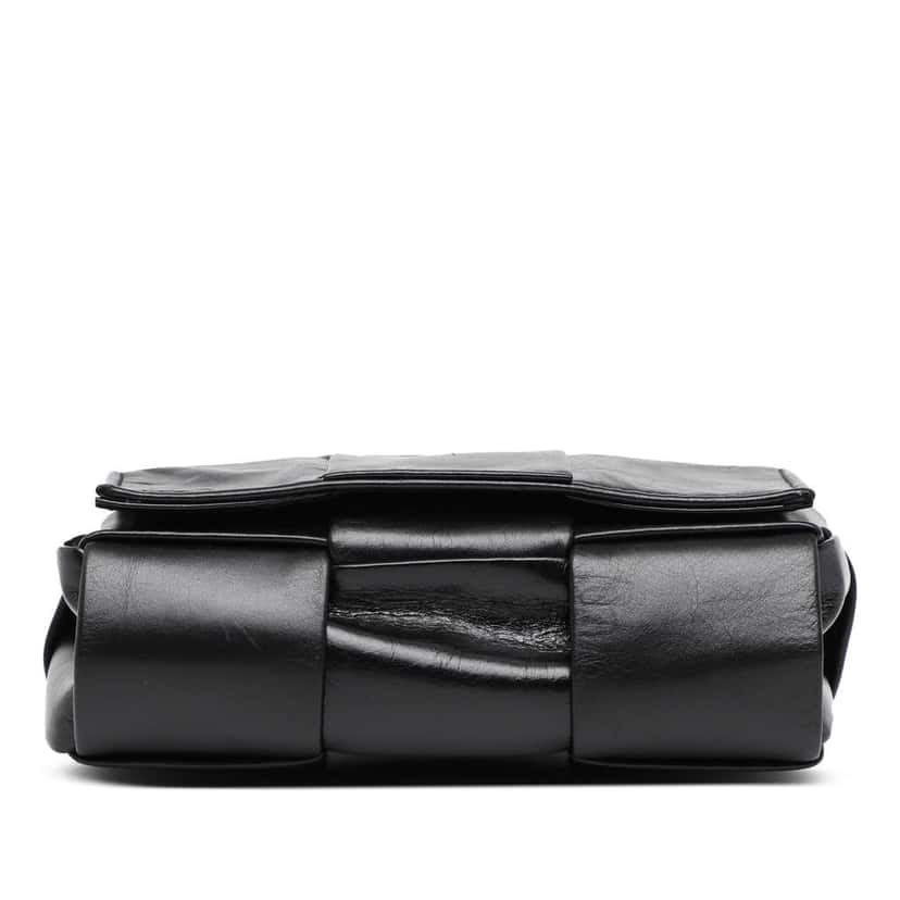 Bottega Veneta Candy Paper Calfskin Intrecciato Cassette Crossbody Black Leather Very good condition - Inside View
