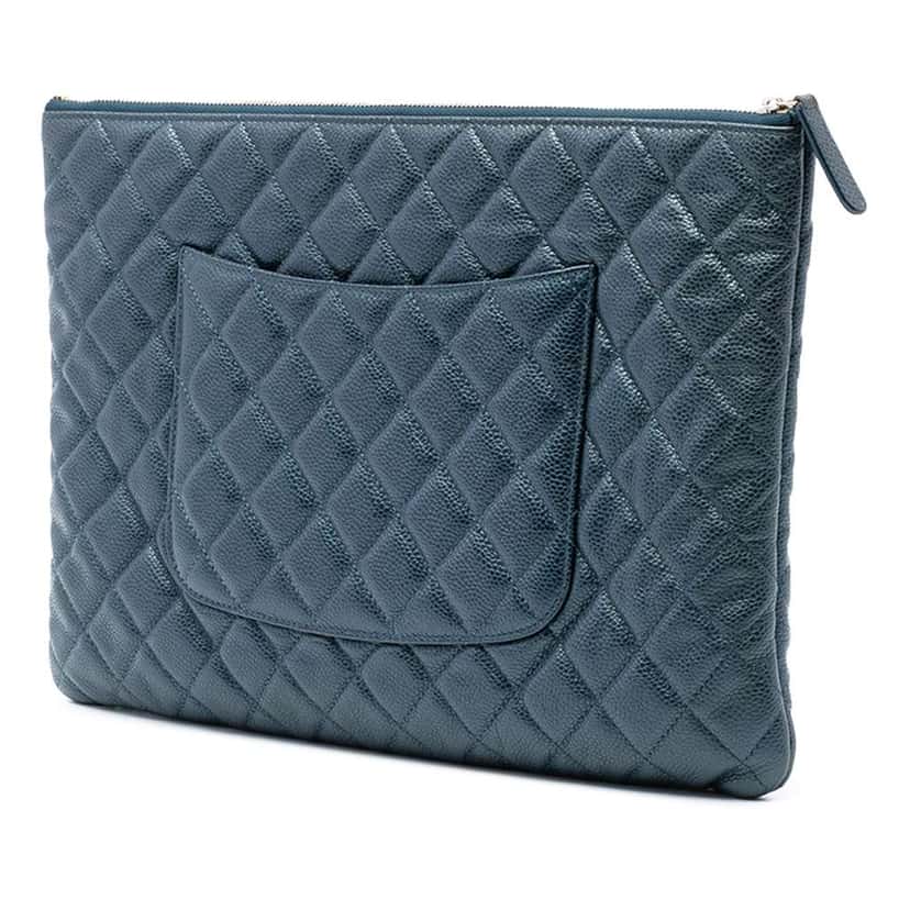 Chanel Large Quilted Caviar O Case Clutch Blue Leather Good condition - Back View
