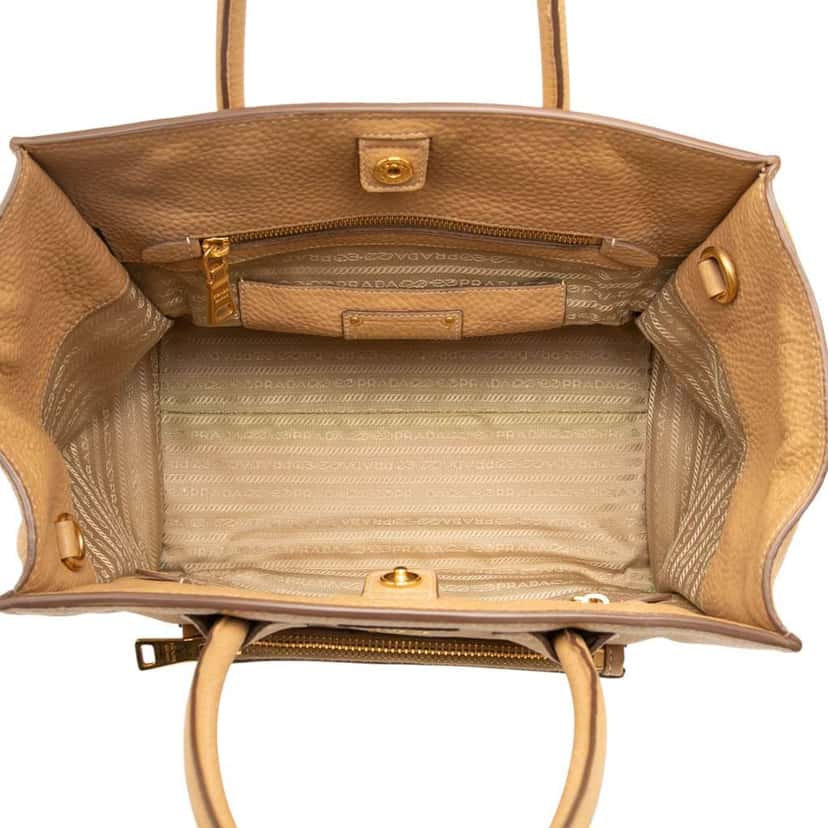 Prada Vitello Daino Front Pocket Open Convertible Tote Brown Leather Good condition - Model View
