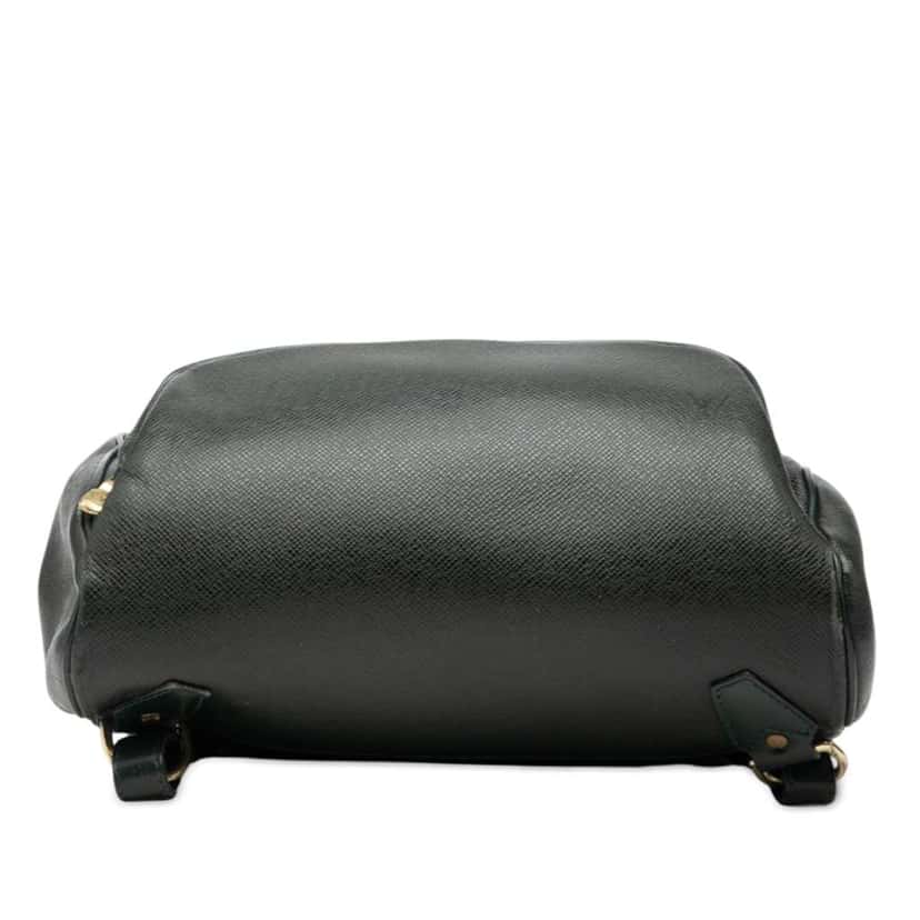 Louis Vuitton Taiga Cassiar Green Leather Good condition - Inside View