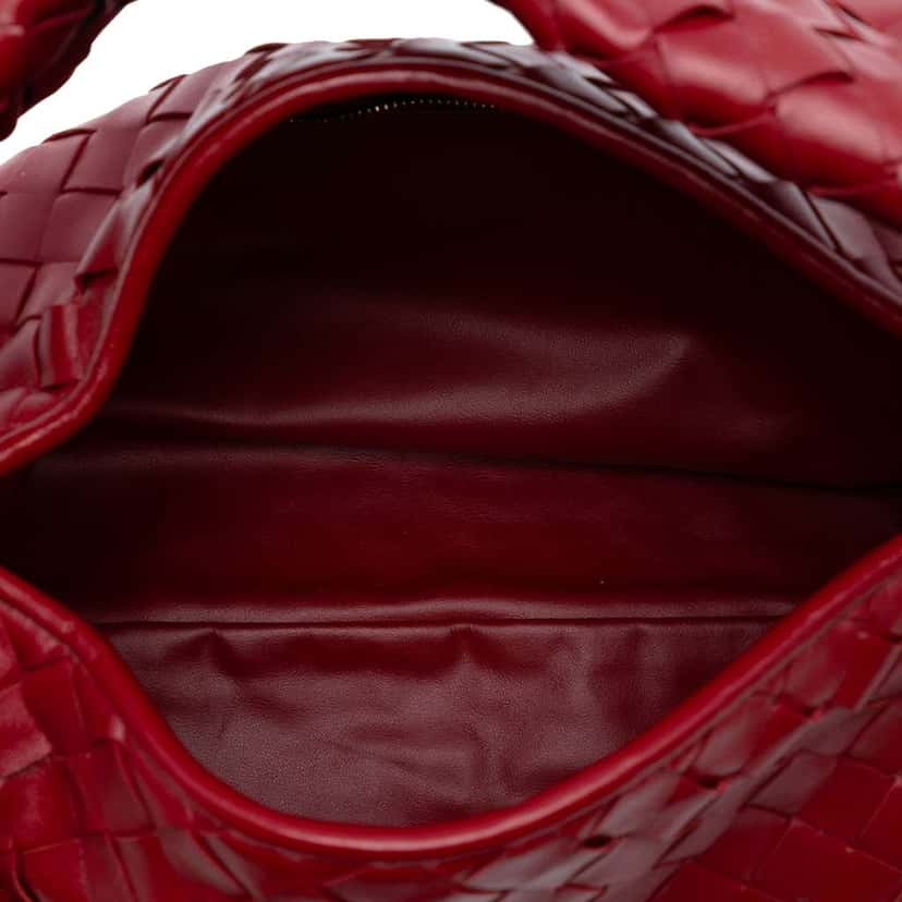Bottega Veneta Small Calfskin Intrecciato Hop Hobo Red Leather Good condition - Model View