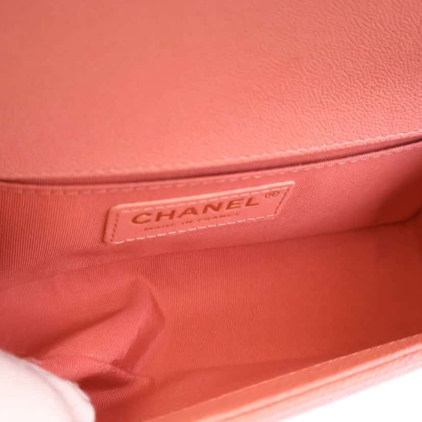 Chanel Small Chevron Caviar Boy Flap Pink Leather Good condition - Box View