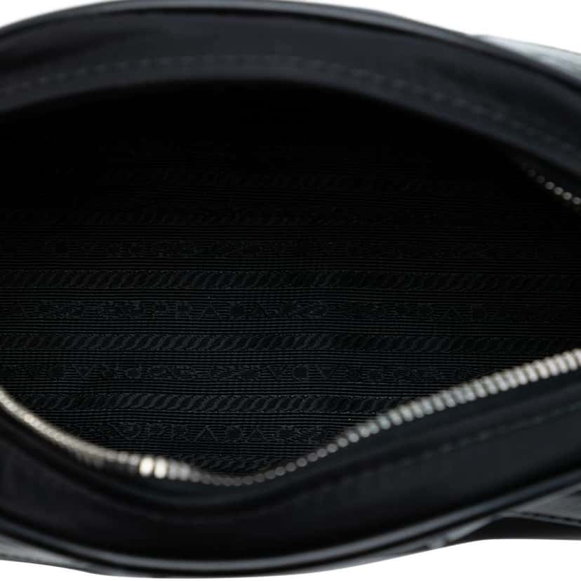 Prada Soft Calf Trimmed Tessuto Bowling Crossbody Black Very good condition - Model View