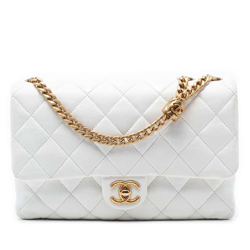 Chanel Medium Quilted Lambskin CC Single Flap White Leather Very good condition - Front View