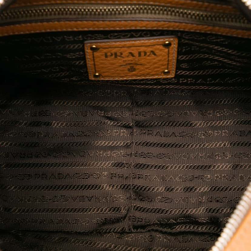 Prada Vitello Daino Hobo Bag Brown Leather Good condition - Model View