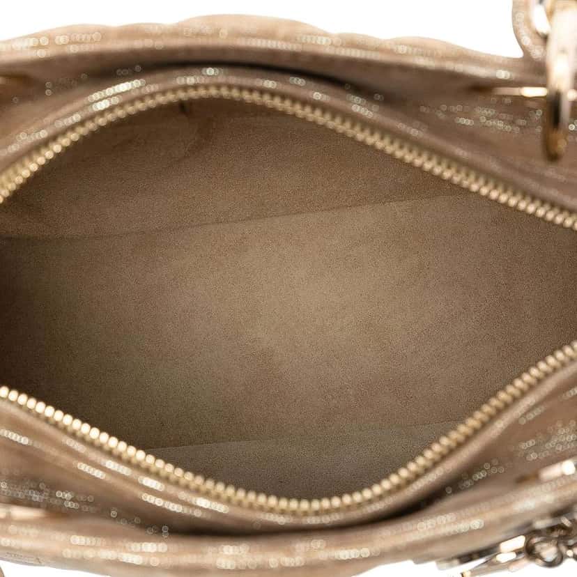 Dior Medium Iridescent Lambskin Cannage Lady Dior Gold Leather Good condition - Model View
