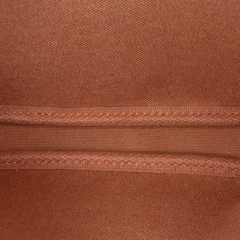 Louis Vuitton Monogram Giraffe Christmas Mini Pochette Accessoires Brown Good condition - Model View