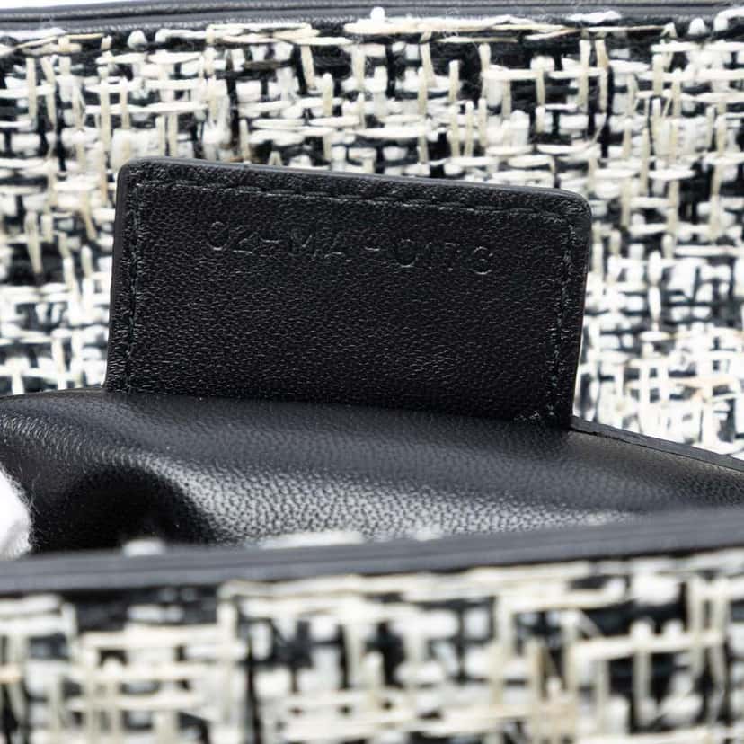 Dior Medium Tweed Lady Dior White Tweed Good condition - Box View