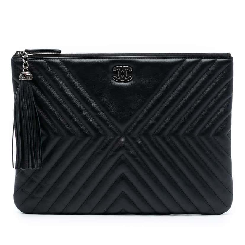 Chanel Medium Diagonal Chevron Calfskin Tassel O Case Clutch Black Leather Good condition - Front View