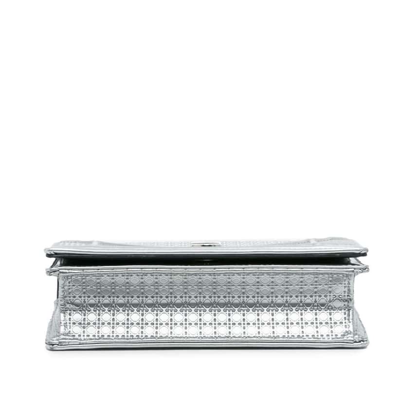 Dior Mini Metallic Patent Microcannage Diorama Flap Silver Leather Good condition - Inside View