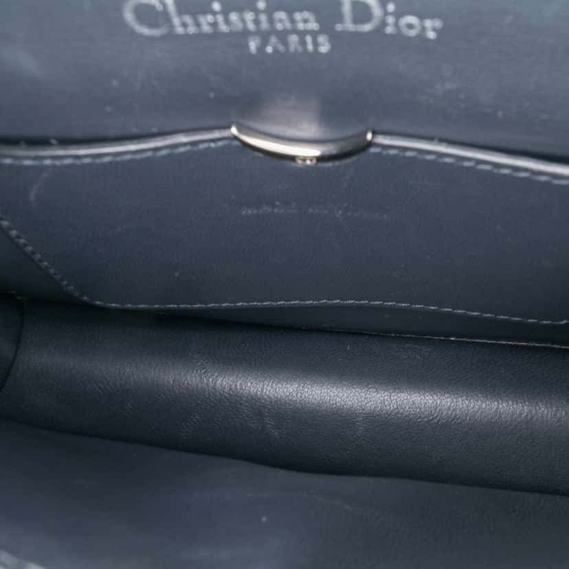 Dior Mini Metallic Patent Microcannage Diorama Flap Silver Leather Good condition - Model View