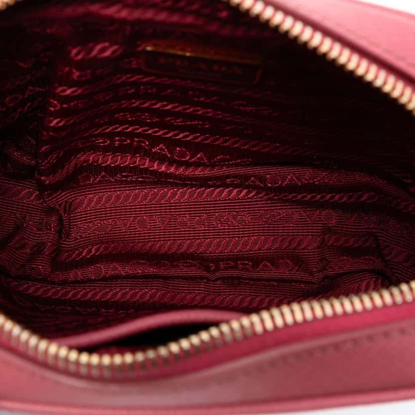 Prada Mini Saffiano Camera Bag Pink Leather Very good condition - Model View