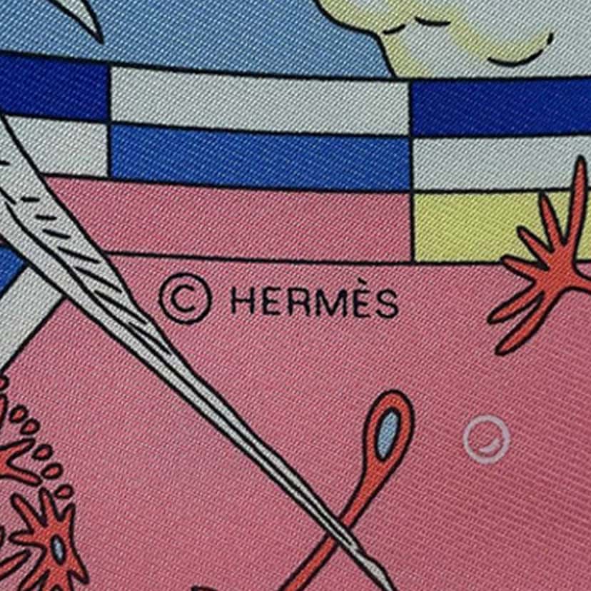 Hermès Flagship Silk Scarf 90 Pink Silk Very good condition - Back View