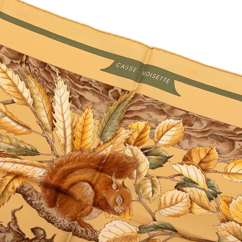 Hermès Casse Noisette Silk Scarf 90 Brown Silk Good condition - Box View