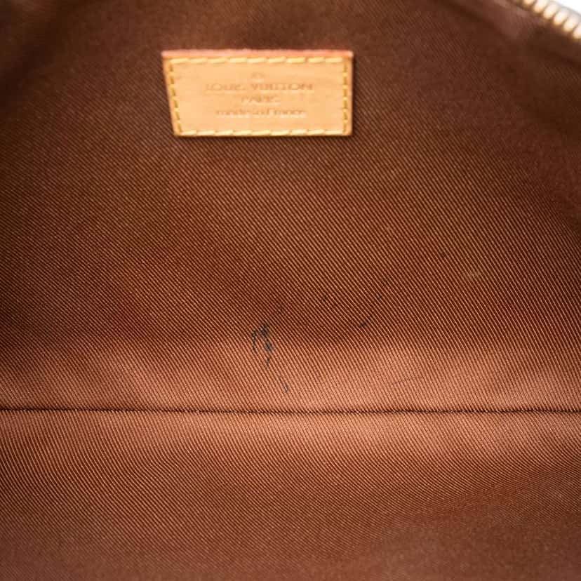 Louis Vuitton Monogram Etui Voyageur PM Brown Good condition - Model View