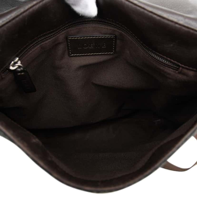 Loewe Anagram Coated Canvas Crossbody Brown Canvas Very good condition - Model View