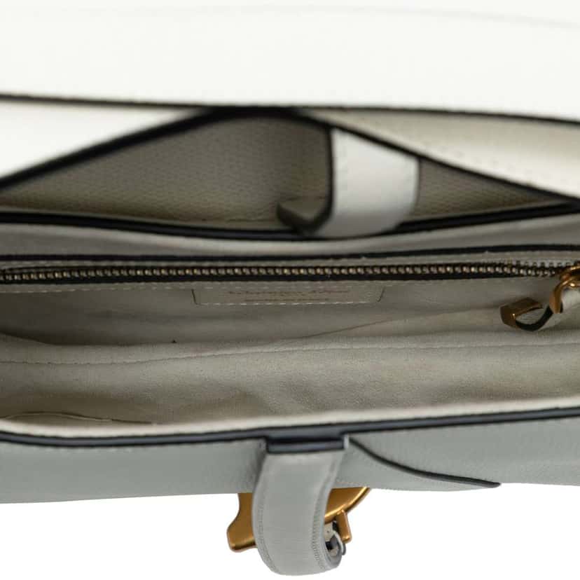 Dior Grained Calfskin Saddle Bag White Leather Good condition - Model View