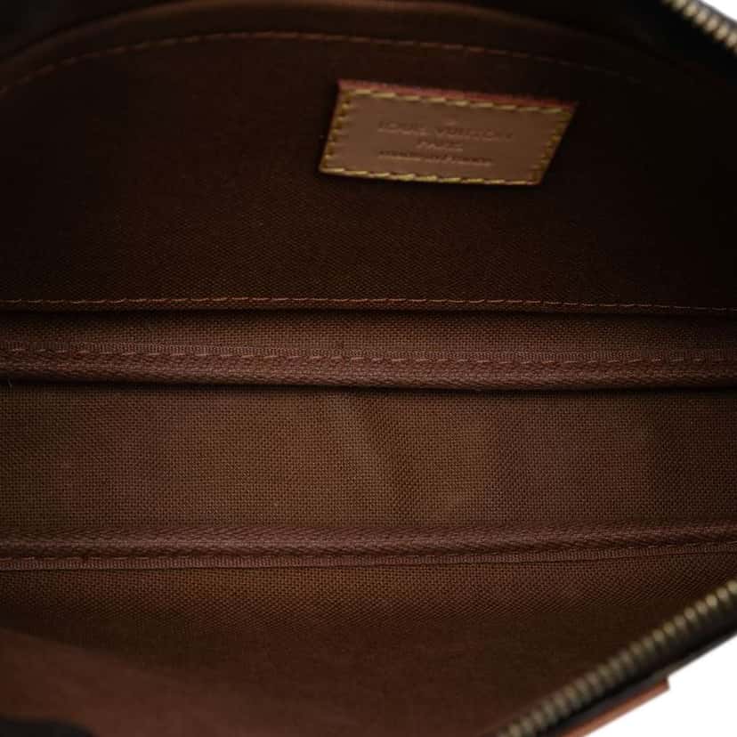 Louis Vuitton Monogram Multi Pochette Accessoires Brown Good condition - Model View
